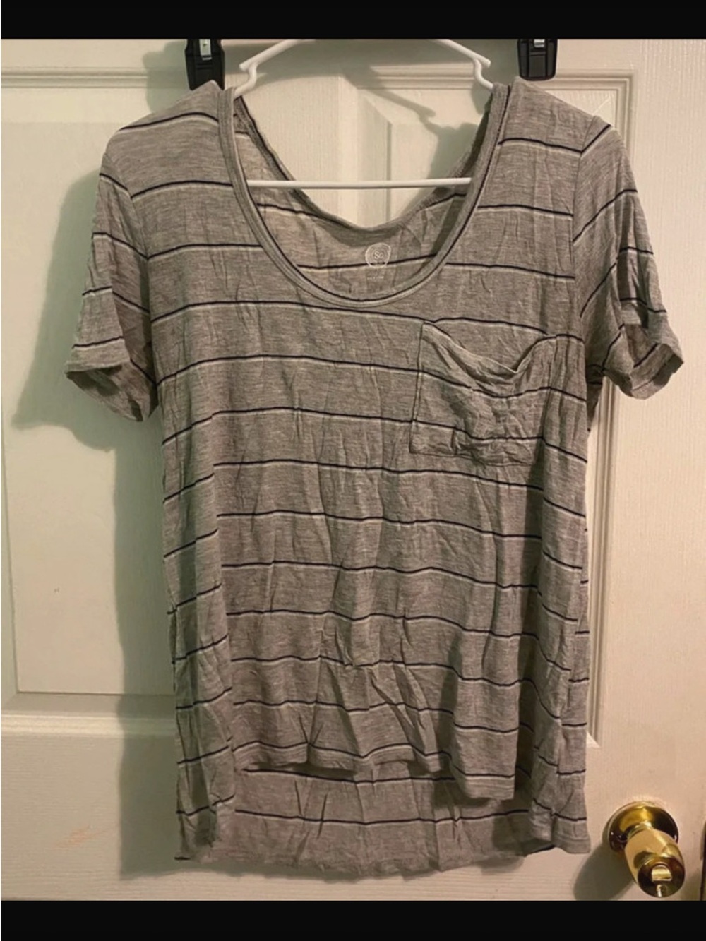 Striped Short Sleeve Scoop Neck Pocket Tee - Gray
